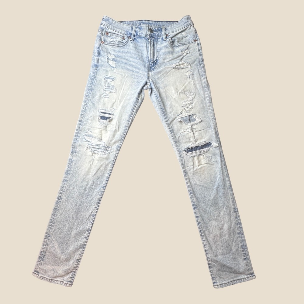 American Eagle Jeans Mens 31x32 Athletic Skinny Light Wash Ripped AirFlex+